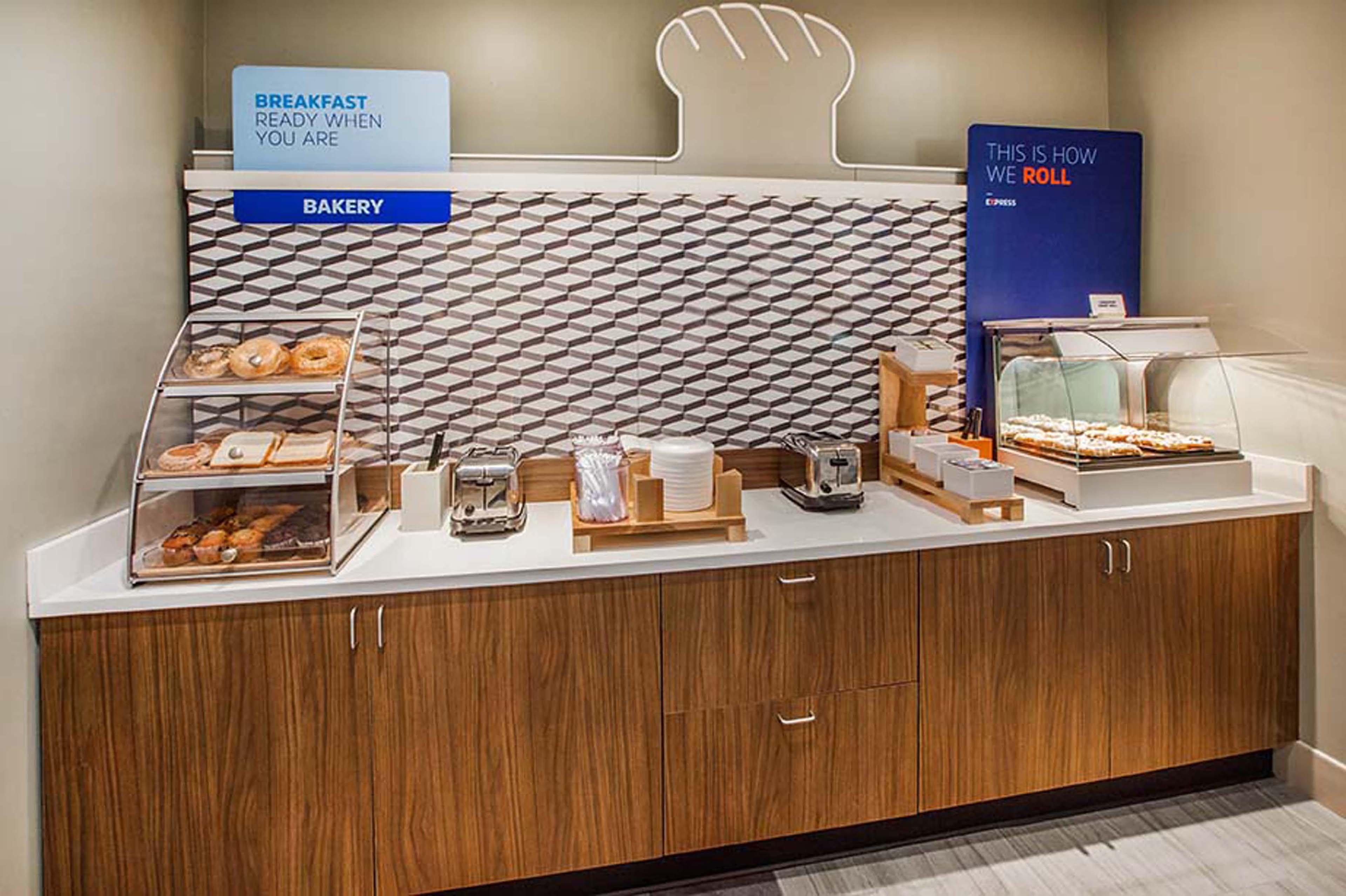 Holiday Inn Express Hotel Germantown - Northwest Milwaukee, An Ihg Hotel Buitenkant foto
