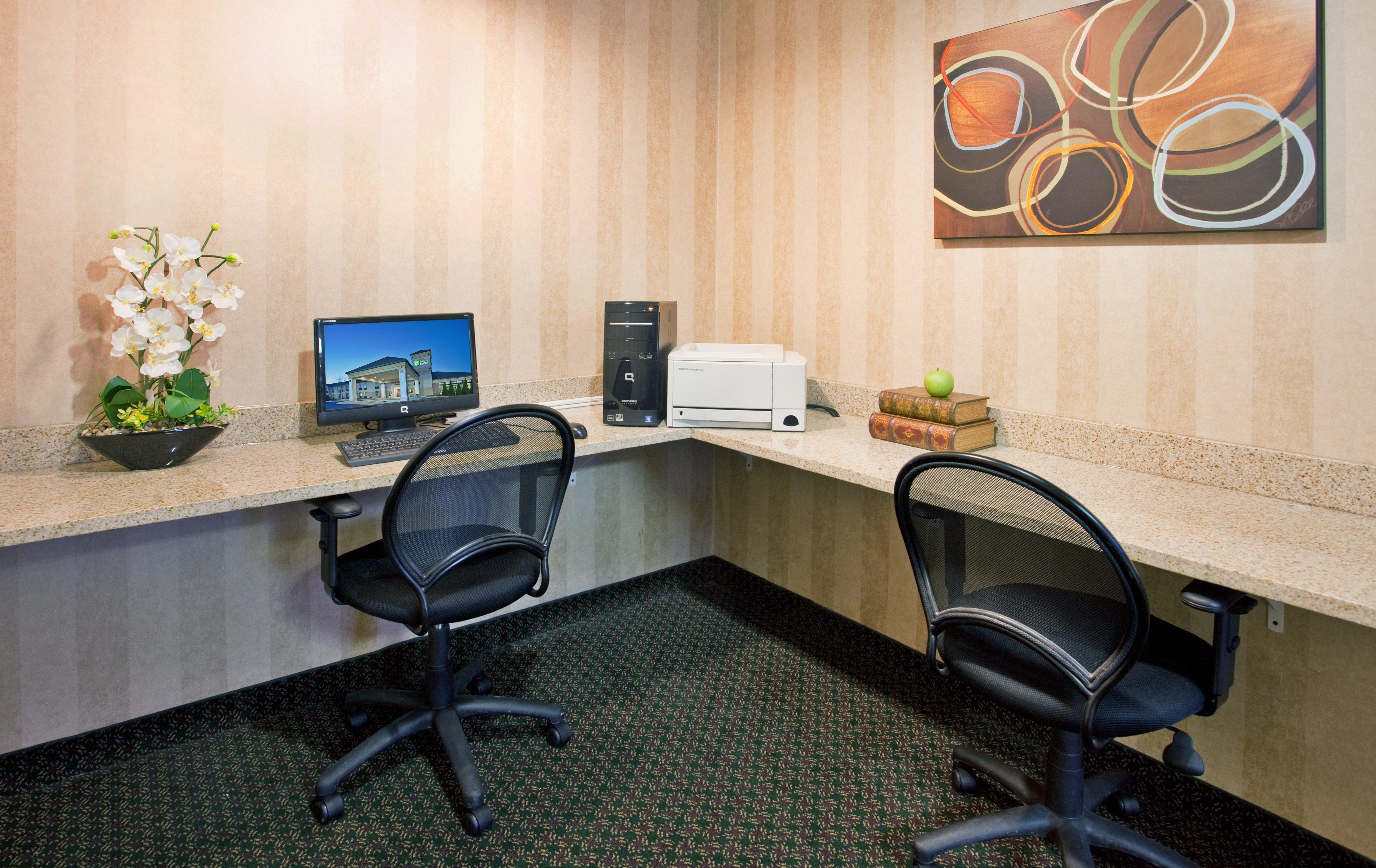 Holiday Inn Express Hotel Germantown - Northwest Milwaukee, An Ihg Hotel Buitenkant foto